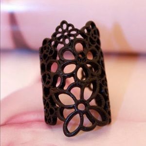 Hollow Pattern Ring Korean Lace Daisy Rose Flower Ring Gold or Black adjustable
